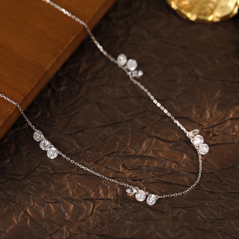 

ANENJERY Round Zircon Pendant Necklace For Women Simple Elegant Luxury Design Temperament Jewelry Gifts Party Wholesale серебряный