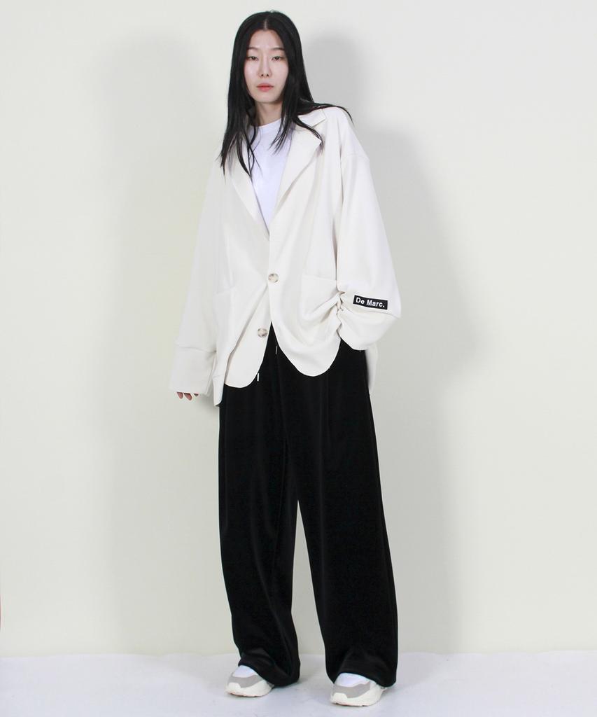 Deumakeu Velvet Side One-Pleat Real Wide Pants Black