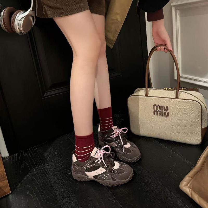 Uncle Wen, the same Xiaohongshu popular 2025 autumn new model, inner height increase, thick bottom versatile fashion leisure sports dad