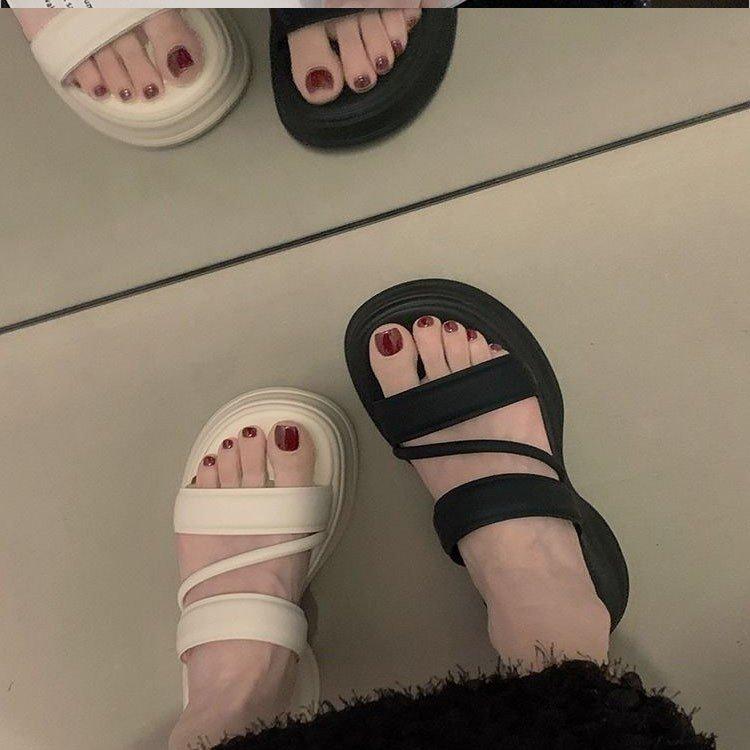 Muffin Thick-soled Heightening Slippers Women's Summer Wear 2025 New Internet Celebrity Fashion Niche High-end Sandals Drag