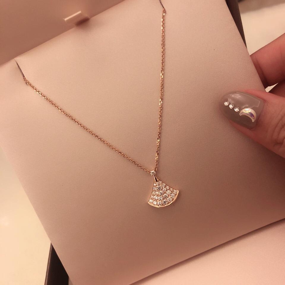 Copper Electroplated Collarbone Necklace