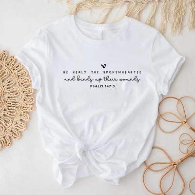 On Uzdrawia Złamanych Serc T-shirt Koszulka Żałobna Koszulka Chrześcijańska Top Jezusa Damskie Koszulki Graficzne Estetyczne Ubrania