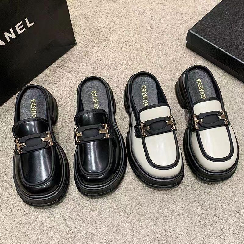 Damskor Mules Tofflor Svarta Skor för Kvinnor Höga Tofflor Läder Eleganta och Moderiktiga Chic Ny Kollektion Vattentäta Sandaler