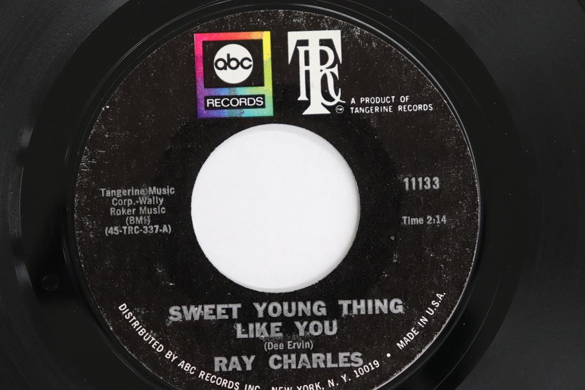 

7inch Record RAY CHARLES - Sweet Young Thing Like You 11133 ABC RECORDS 1968 US Soul/Funk Used