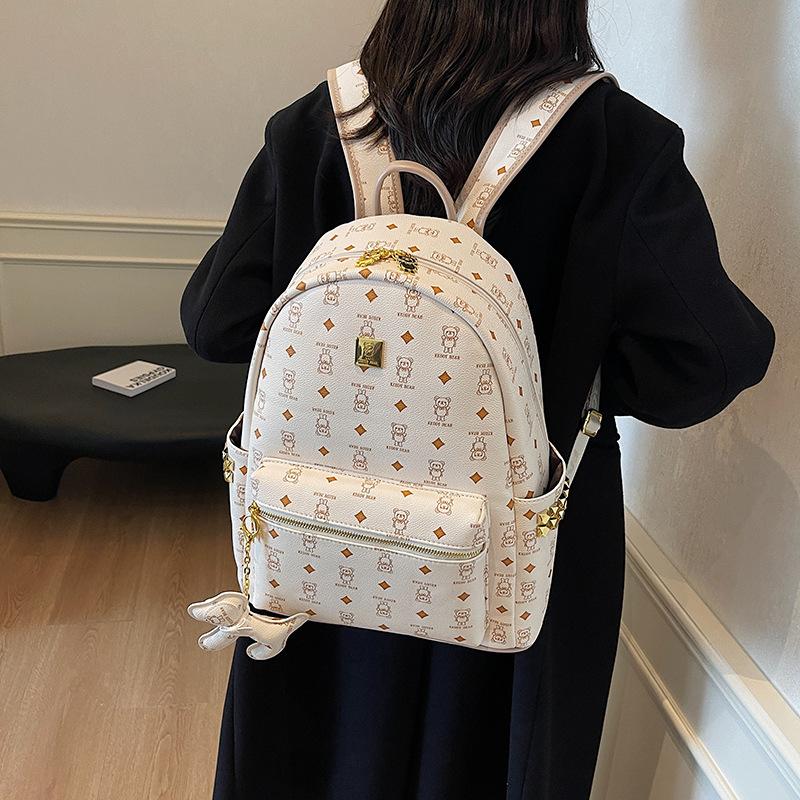 New backpack women's bag cartoon bear backpack large capacity commuter backpack wide shoulder strap travel schoolbag