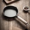 EDGING Cast Iron Frying Pan, Flat Bottom Pan for Home Use, Mini Egg Pan, Oil-Splattering Pan, Small Iron Pan, Uncoated Searing Pan for Breakfast, 16cm