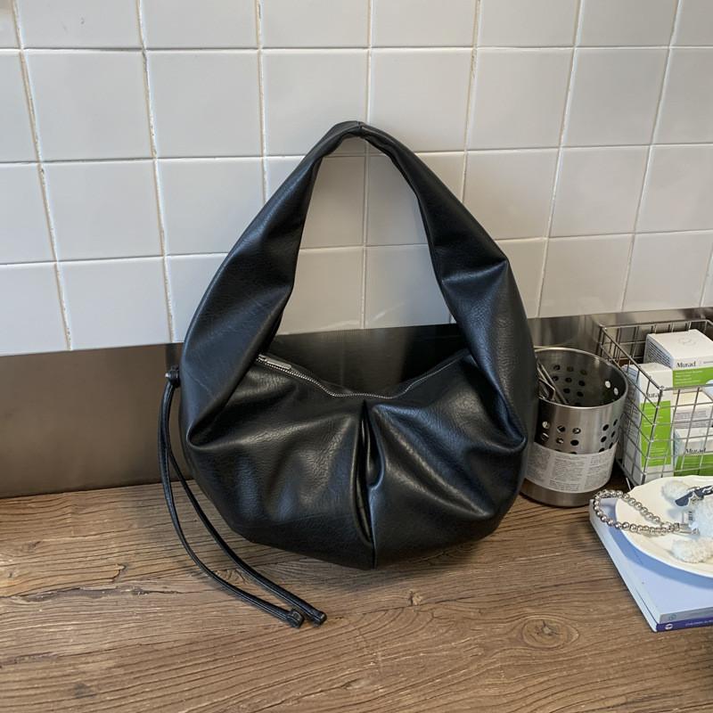 IELGY Ladies Dumpling Bag Large Capacity Commuter Shoulder Cloud Pleated Messenger Bag