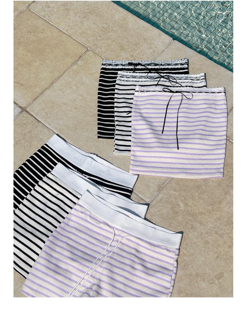 

Ретро купальник без бретелей в полоску с шортами-бойлегами L фиолетовый