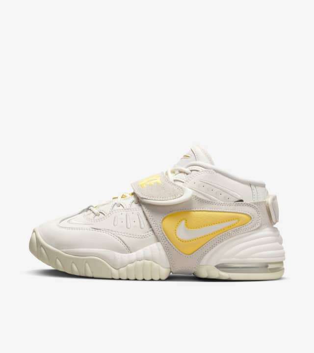 

Женские кроссовки Nike Air Adjust Force Citron Pulse and Sail FJ4552-100