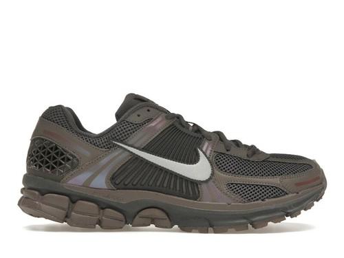 

Nike Air Zoom Vomero 5 Cave Stone - HF5493-201 EU 46 коричневий