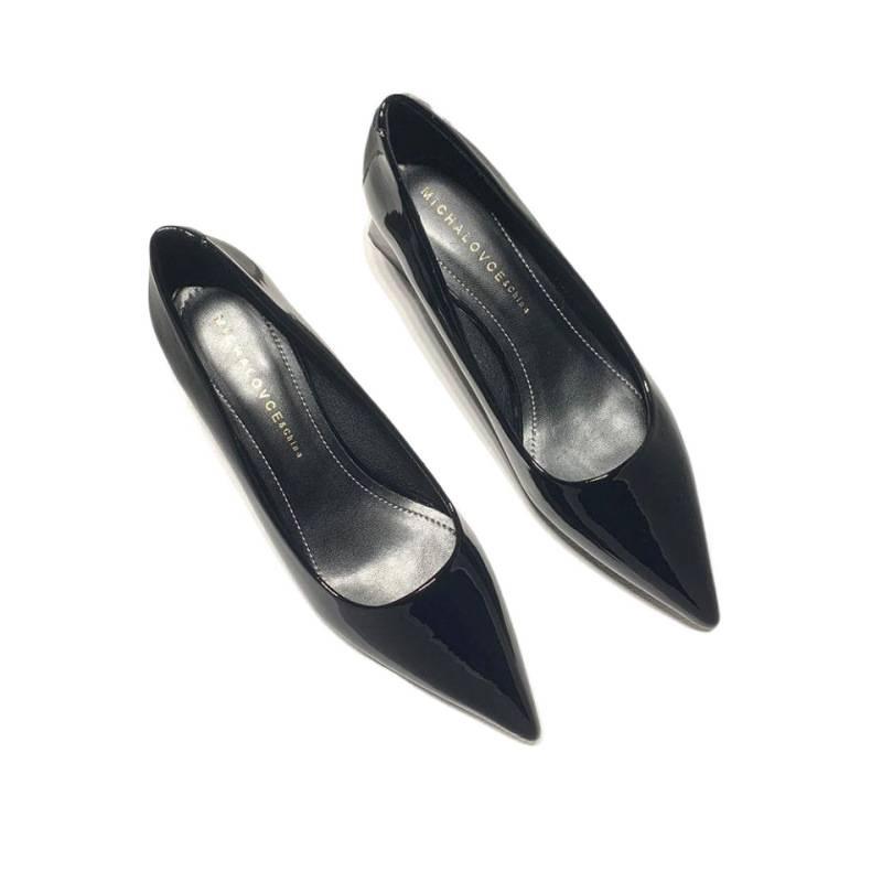 2025 Damen Schwarzes Lackleder Niedriger Absatz Spitzschuh Arbeitsschuhe - Vielseitiges & Schlichtes Design