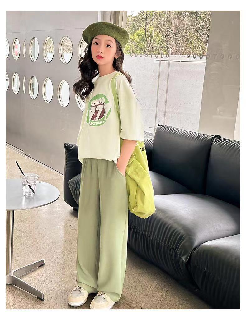 Dziewczęcy Modny Letni Sportowy Zestaw z Krótkim Rękawem