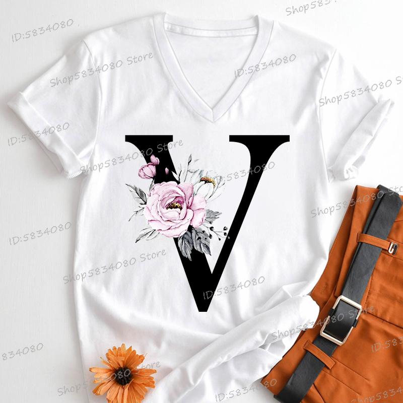 Vintage Flower Alphabet Womens Clothing Letter M Floral Monogram Graphic T Shirts Women AZ 26 Alphabet Gift Shirt for Women