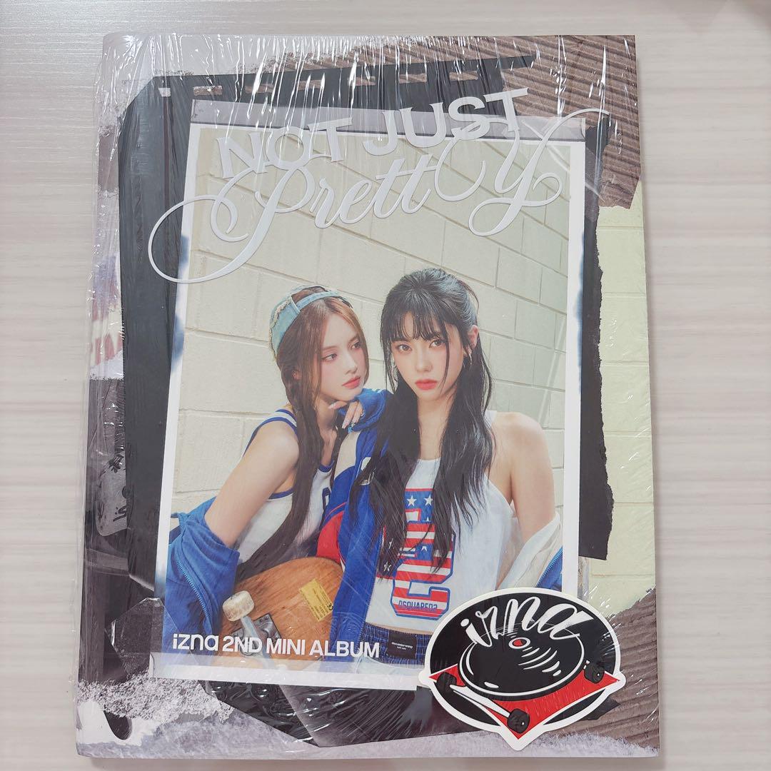 

[USED] izna 2nd Mini Album Not Just Pretty