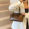 Autumn and Winter Retro Armpit Large-capacity Tote Bag Women's 2025 New Fashion Trend Shoulder Bag Work Commuter Women's Bag