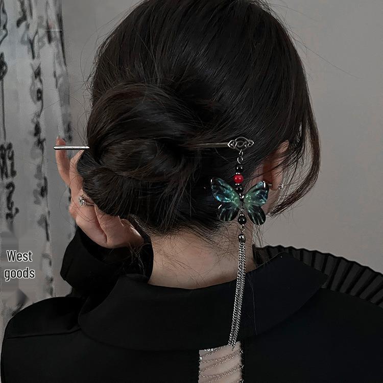 Chinesischer Quasten-Haarstab Cheongsam-Rock: Elegante antike Schmetterlings-Haarnadel mit Ebenholz-Kopfschmuck für einen anmutigen Dutt.