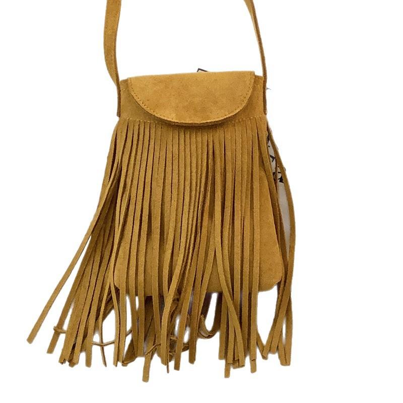 Una Borsa per Telefono di Nicchia e di Fascia Alta, Una Piccola Borsa a Spalla, Una Piccola Borsa Quadrata e Una Semplice Borsa a Tracolla Singola