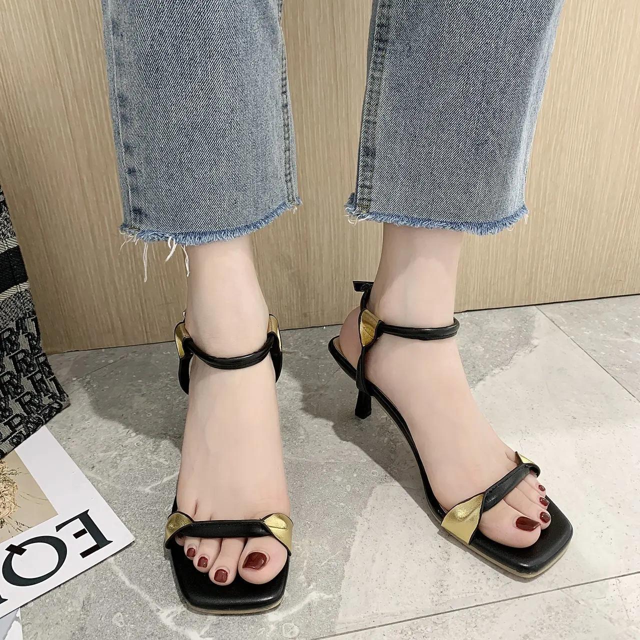 

Женские босоножки с открытым носком для изменения формы стопы и подчеркивания модных тенденций на лето, для банкета на пляже, вечеринки на свежем воздухе 39