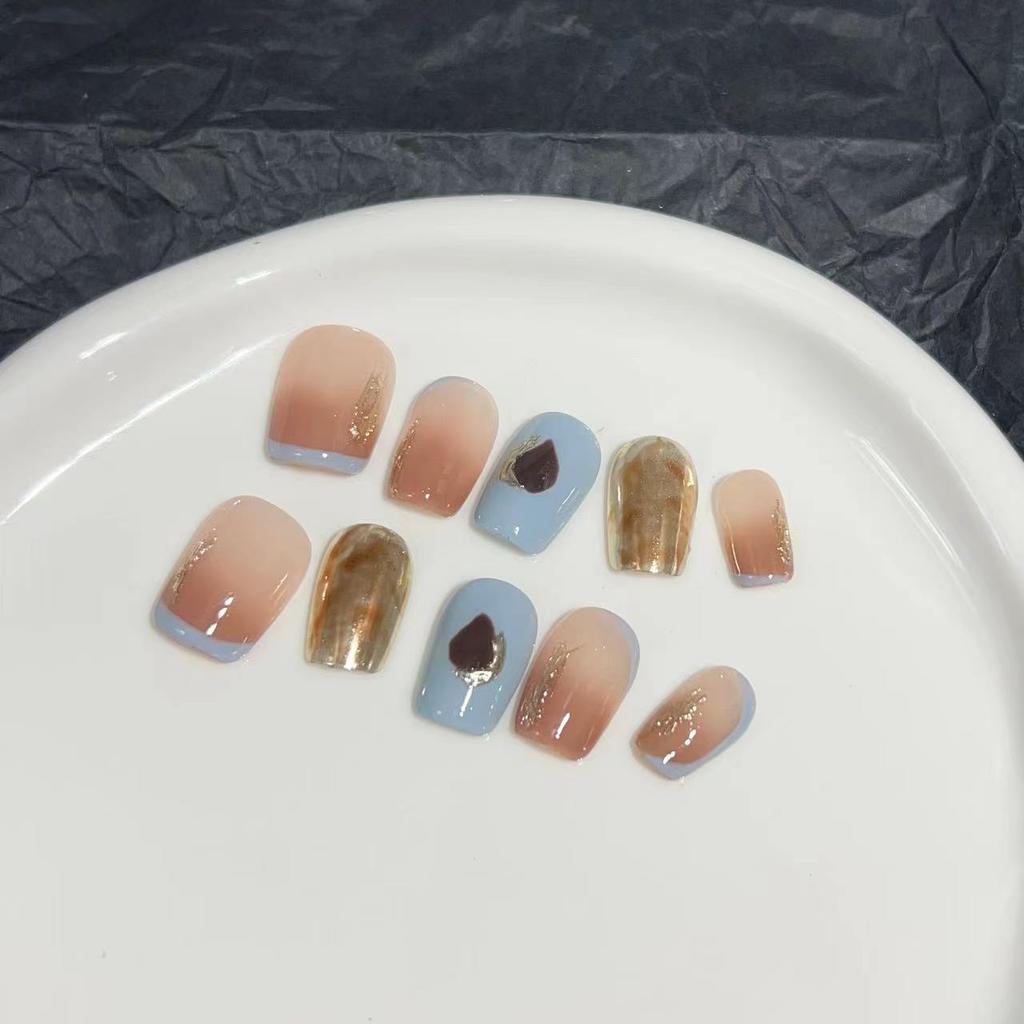 Armor tragen Reine Handarbeit Maniküre Fertigprodukt Falscher Nagel Patch Nude Farbe Farbverlauf Dunstblau Magischer Spiegel Tragbarer Nagelpatch