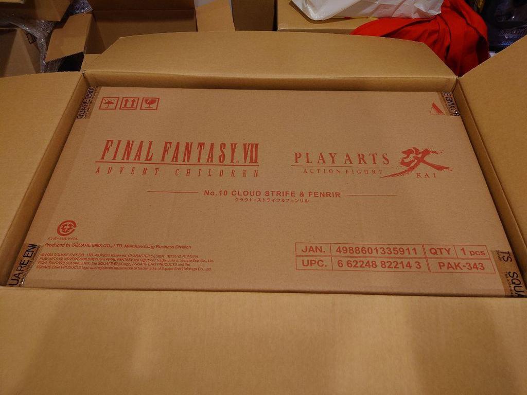 [USED] Play Arts Kai Final Fantasy VII Cloud & Fenrir