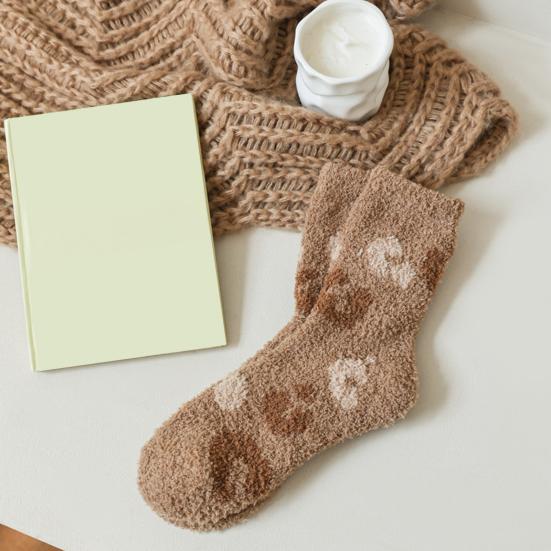 Comfortable Daily Wear Socks Coral Fleece for Women, Soft Thermal Crew with Non-Binding Thickened Fluffy Winter House Top, Fuzzy Sleep Cute