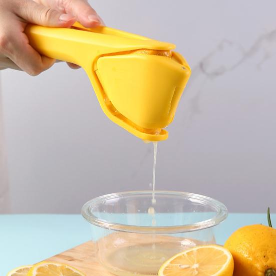 Lemon Squeezer Manual Juicer Stainless Steel Handheld Citrus Juicer for Lemon Lime Orange Effortless Lever Design Portable Juicer for Kitchen