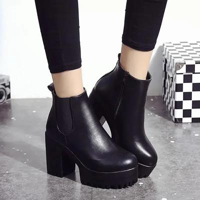 Autumn/Winter New Women'S Short Boots, Coarse Heel, European And American Women'S Shoes With Velvet