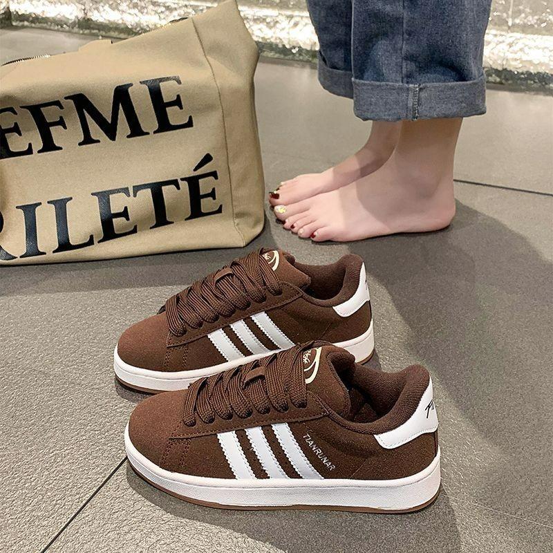 Spring and Autumn new niche platform bread shoes flat sports board shoes ins tide