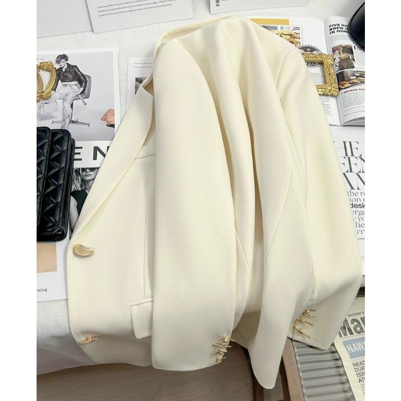 Autumn Fashion Pink Jacket Perfect for Casual and Formal Outings