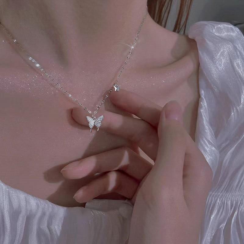 Butterfly Necklace Women Dainty Minimalist Clavicle Chain Trendy Light Luxury Choker Party Jewelry