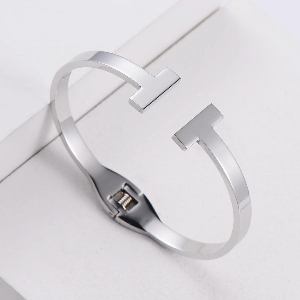 Double T Letter T Bracelet Dual Row Spring Polished Mirror Surface Titanium Steel Plated Vacuum Jewelry Accessory Hand Ring