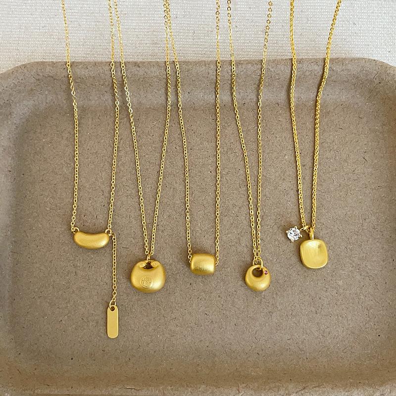 New Chinese Ancient Gold Chubby Fu Ingot Pendant Necklace Women'S Simple Fashion Temperament Versatile Neck Chain Sweater Chain