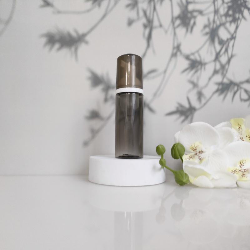 Available 60ml Transparent Black Foam Mousse Bottle for Face Wash and Travel-friendly Cosmetic Packaging.