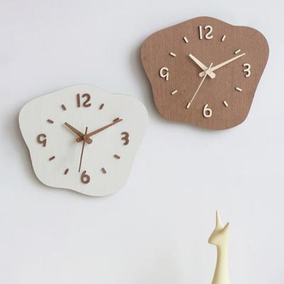 Yousheng Decorative Clock High Precise Easy To Install Cloud Shaped Battery Powered Non-Ticking Silent Wall Clock