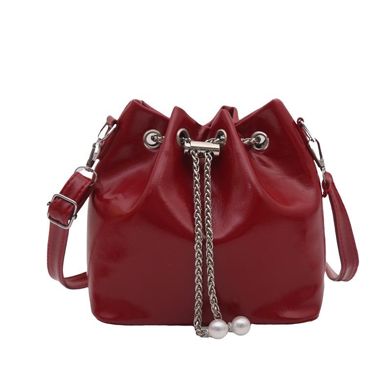 Niche Premium Small Bag Women's New Red Bucket Bag Simple and Fashionable Shoulder Messenger Bag