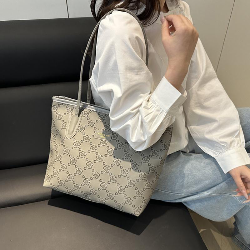 New Fashionable Large-Capacity Women's Tote Bag Shoulder Bag Simple and Versatile Commute Handbag KTB