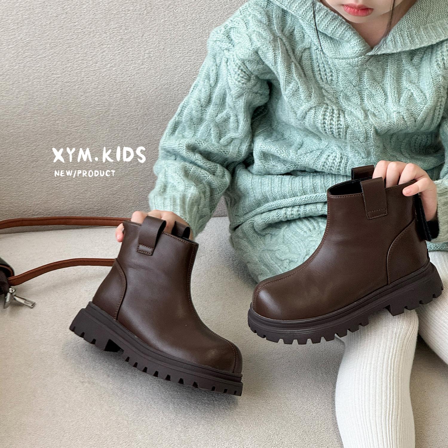 

2025 Зима Новые Детские Ботинки Мартин Модные Универсальные Девочки Короткие Ботинки Корейская Версия Простые Девочки Кожаные Ботинки 27-30 yards whole hand 4 pairs starting approval