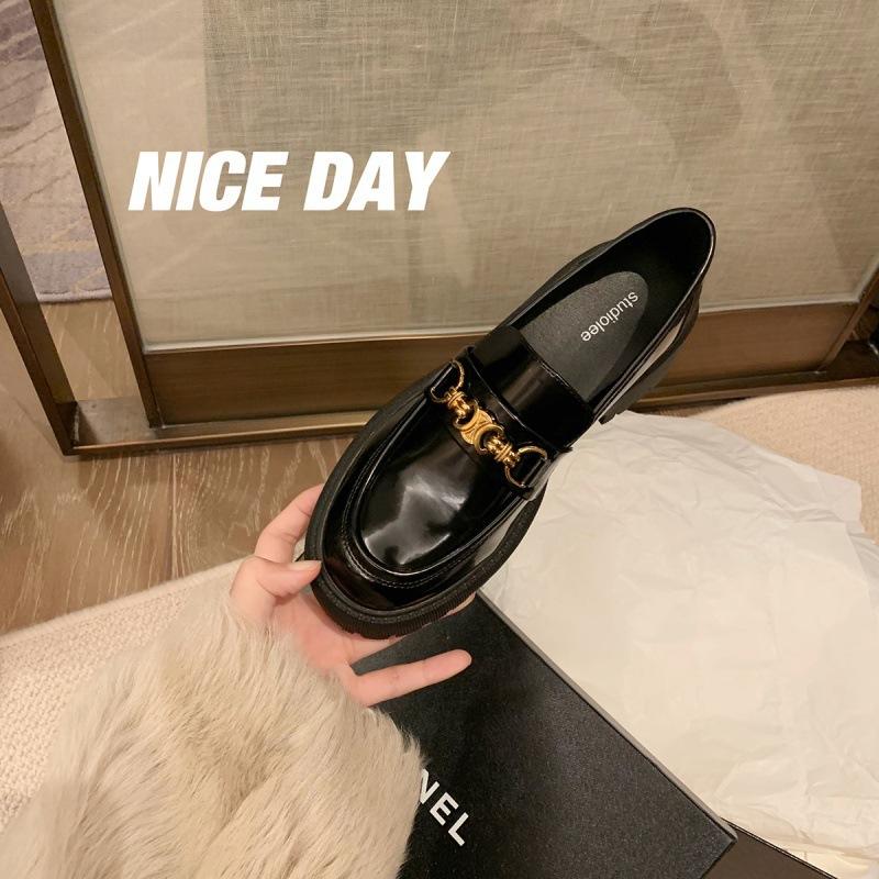 Spot second hair '! Grape mother same shoes British style thick heel thick sole velvet loafers women's small leather shoes single shoes autumn