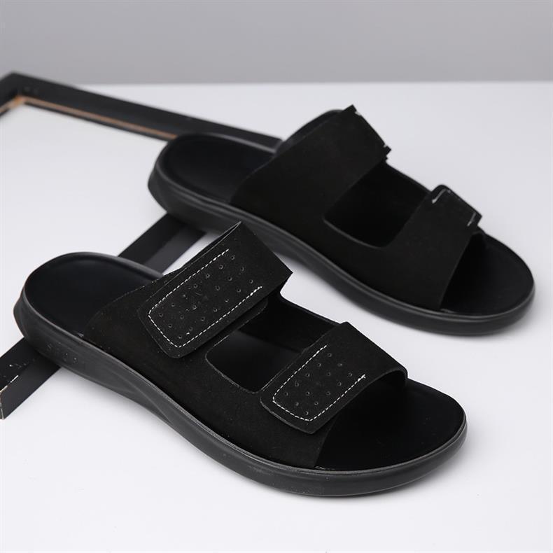 2025 Men's Large Size Fashion Slippers - Versatile Beach Sandals