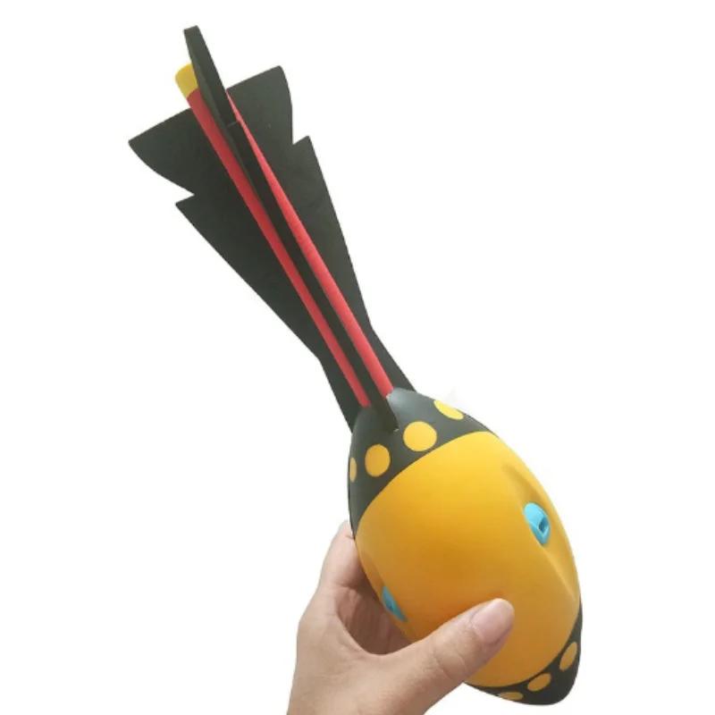 

1 шт. Мяч для метания «Торпеда», летающий мяч из пенополиуретана со свистком и хвостом, мягкая ракета, игрушки для метания на открытом воздухе жёлтый