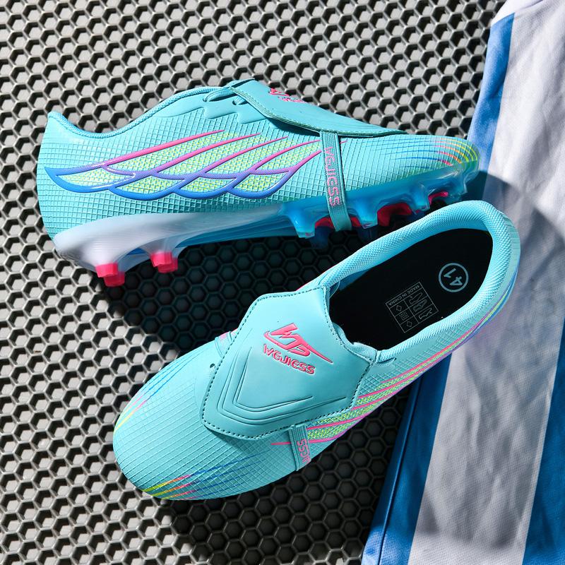 Football Cleats Men Ultralight Grass Soccer Shoes Men'S Futsal Shoes Professional Ag Football Shoes Men Training Match Sneakers