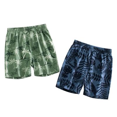 Modische Shorts zum Überziehen mit Aufdruck für Jungen