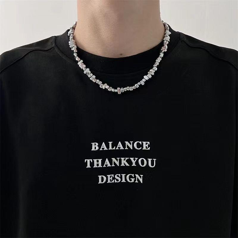 

Alien-shaped Irregularly Joined Crushed Stone Necklace - A Unique and Exclusive Design for Individuals, with A Sophisticated and Hip Vibe. Gravel 45 cm