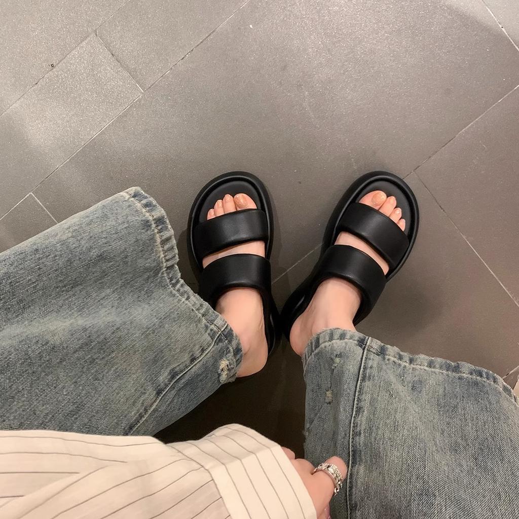 Su Yinyin has the same style, cloud bubbles~ double belt bread 2025 summer new casual thick bottom heightening cool slippers women