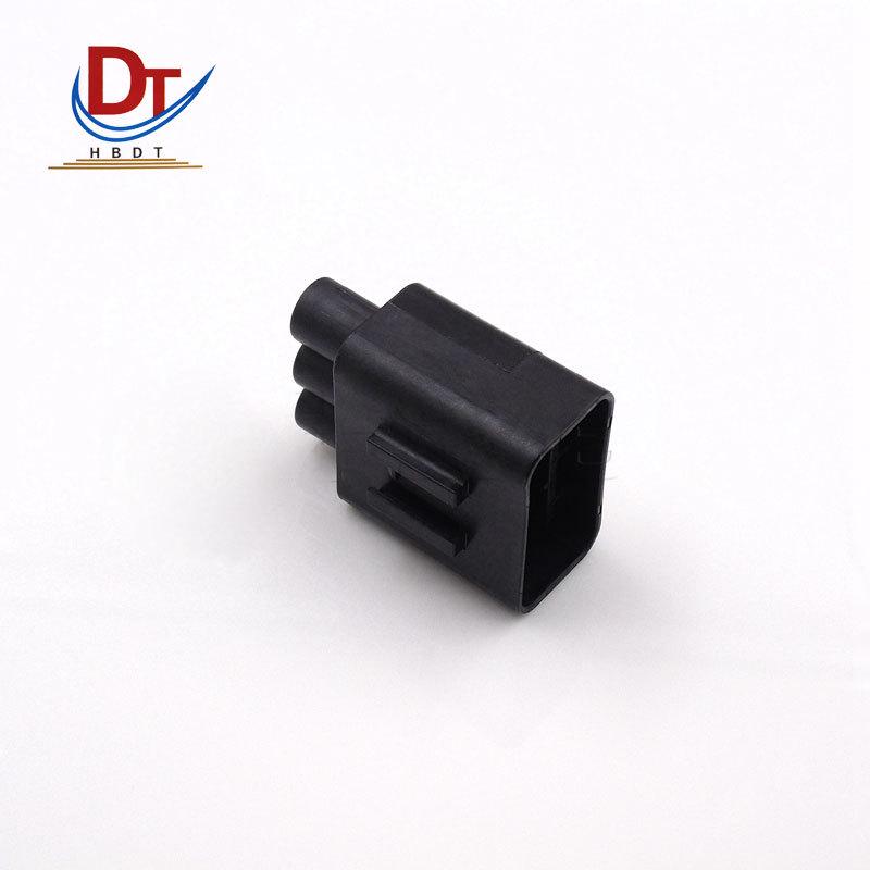 Automotive 3-Hole Wiring Harness Connector Sheath 1743757-2