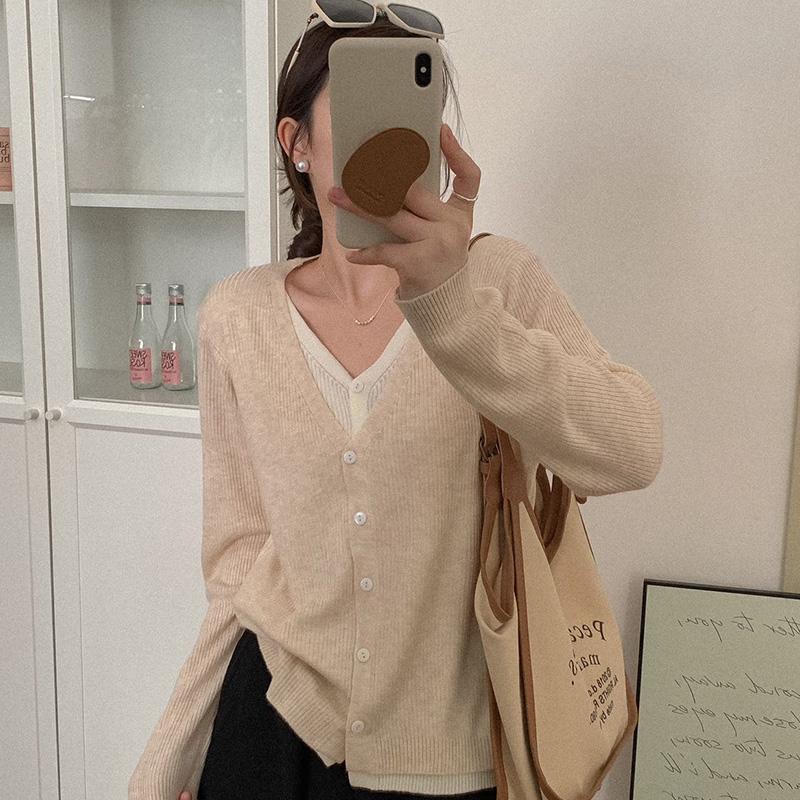 Dámský lehký kardigan z 50% vlny a 50% morušového hedvábí - všestranný úplet na 4 sezóny pro celoroční pohodlí a styl