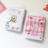 Kreatives Niedliches Kartenalbum PVC Kleiner Bär Idol Karten Sammelbuch mit 16 Innenseiten 3 Zoll Mini Sammelkartenalbum