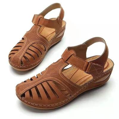 Coole Hausschuhe Damen bequem Retro runder Kopf hohle Sandalen Damen lässige Einzelschuhe