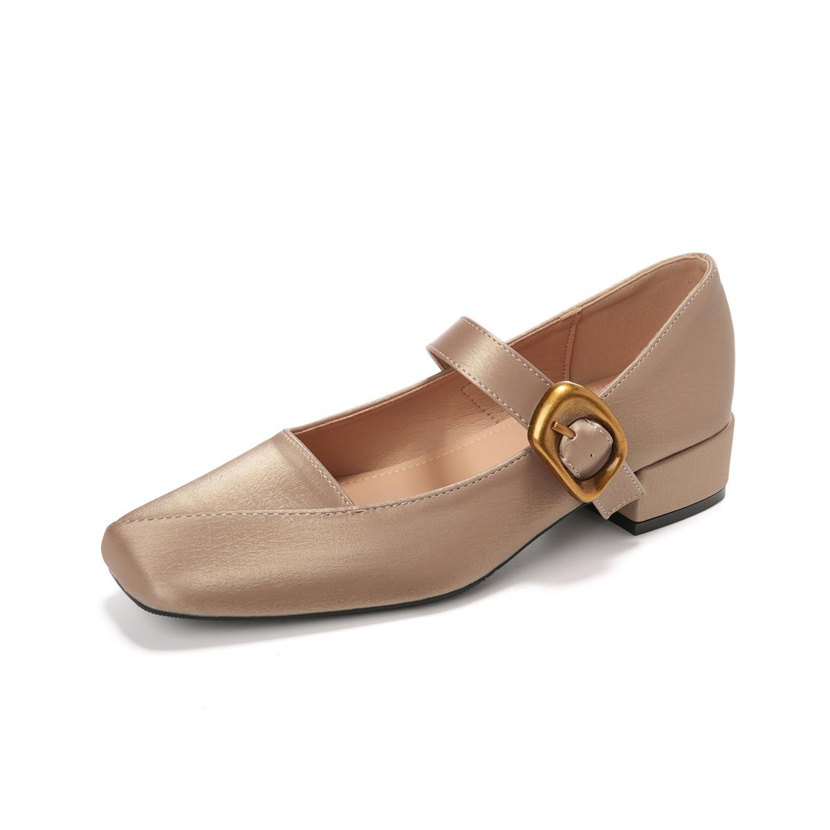 

Weiwei Girl 831-5 Silk Square Head Single Shoes Women s Light Mouth Medium Heel French Mary Jane Temperament Commuter Women s Shoes 34