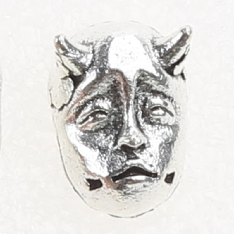 Modische Teufel Prajna Totenkopf Ohrstecker Trend Gehörnter Dämon Babygesicht Ohrringe Coole Ohrstecker Schmuck Anhänger für Unisex